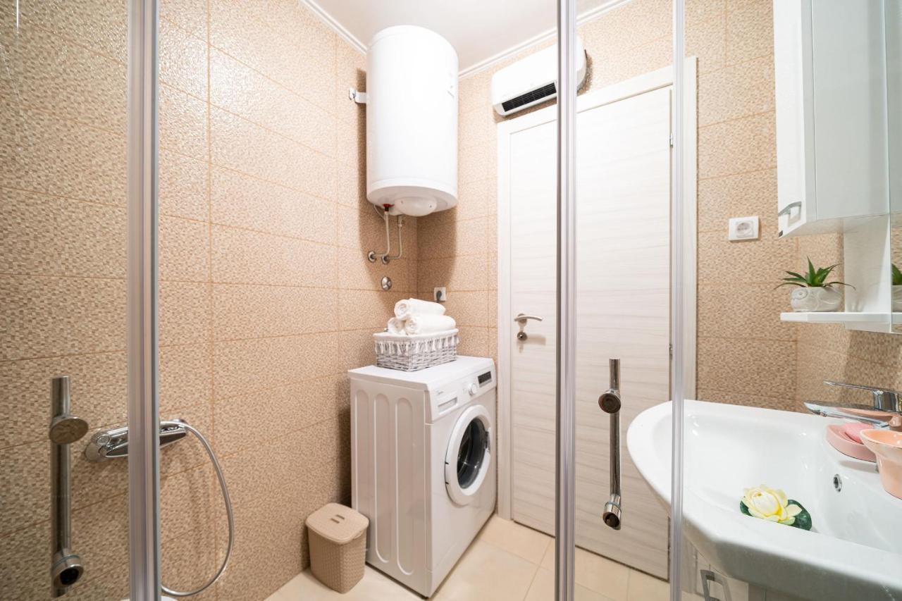 Boka View Luxury Suite - With Free Garage Parking Kotor Exterior photo